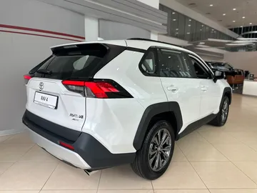 Купить Toyota RAV4, VI (XA60) Белый 2.0 CVT (171 л.с.) 4WD от 5300000 ₽. в Пензе